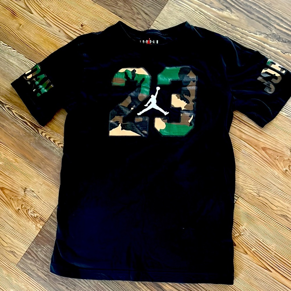 Boys XL Jordan 23 Nike T-Shirt